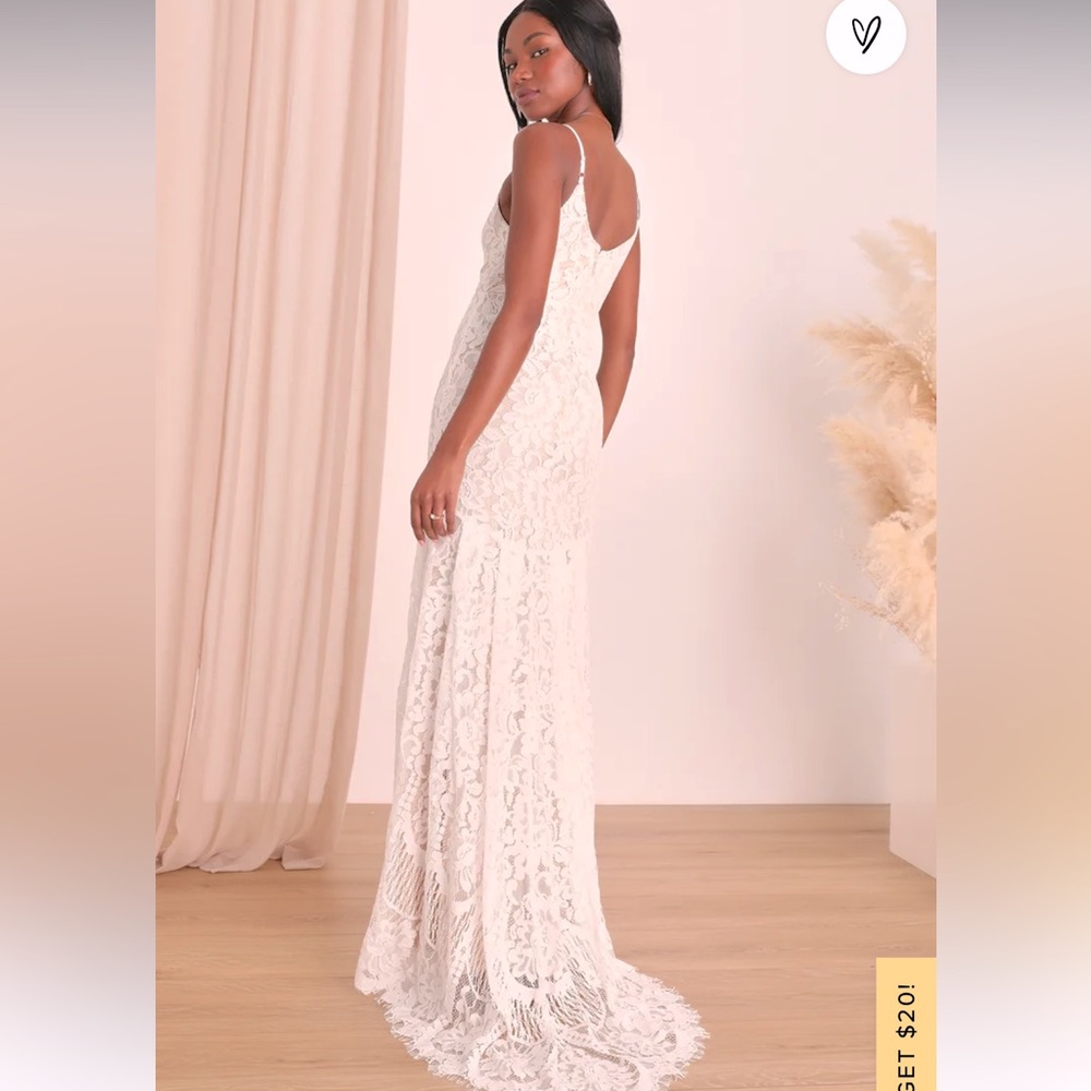 Lace maxi dress with train